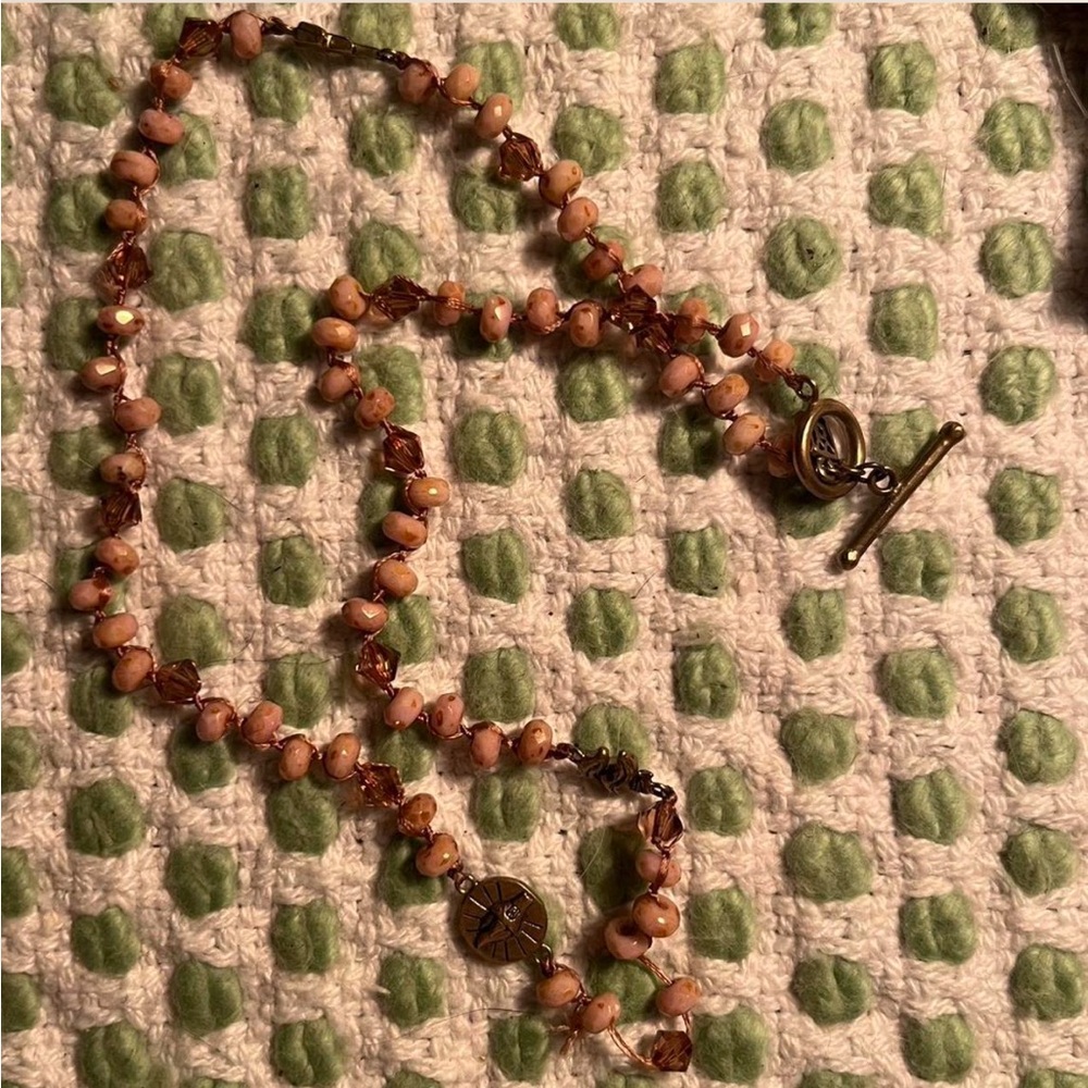 Waxing poetic Elegant Beaded Necklace in pink and Gold